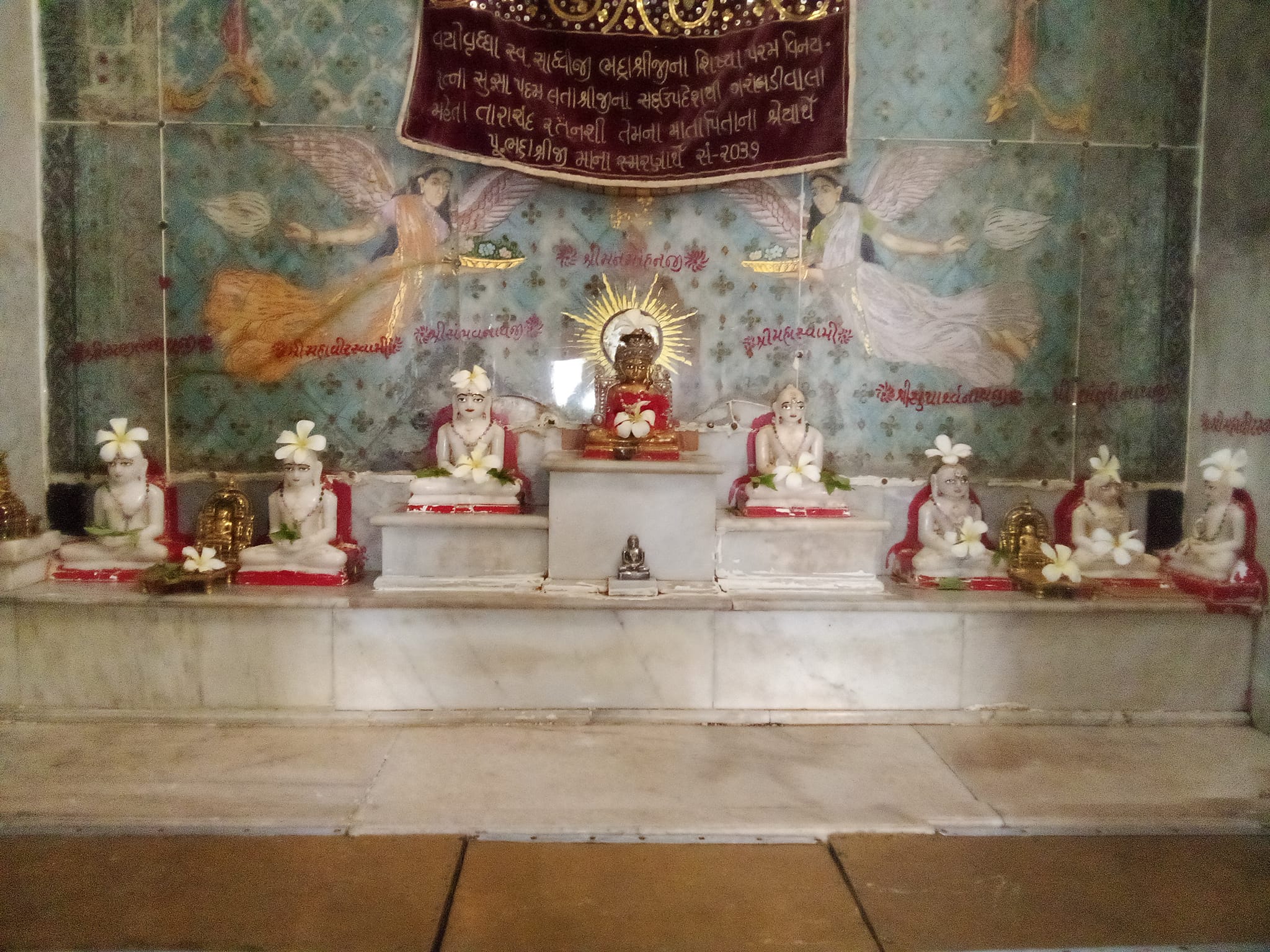 Shri Manmohan Parshvnath Shwetamber Jain Mandir, Vora Vas, Radhanpur, District - Patan (Gujarat) image 5