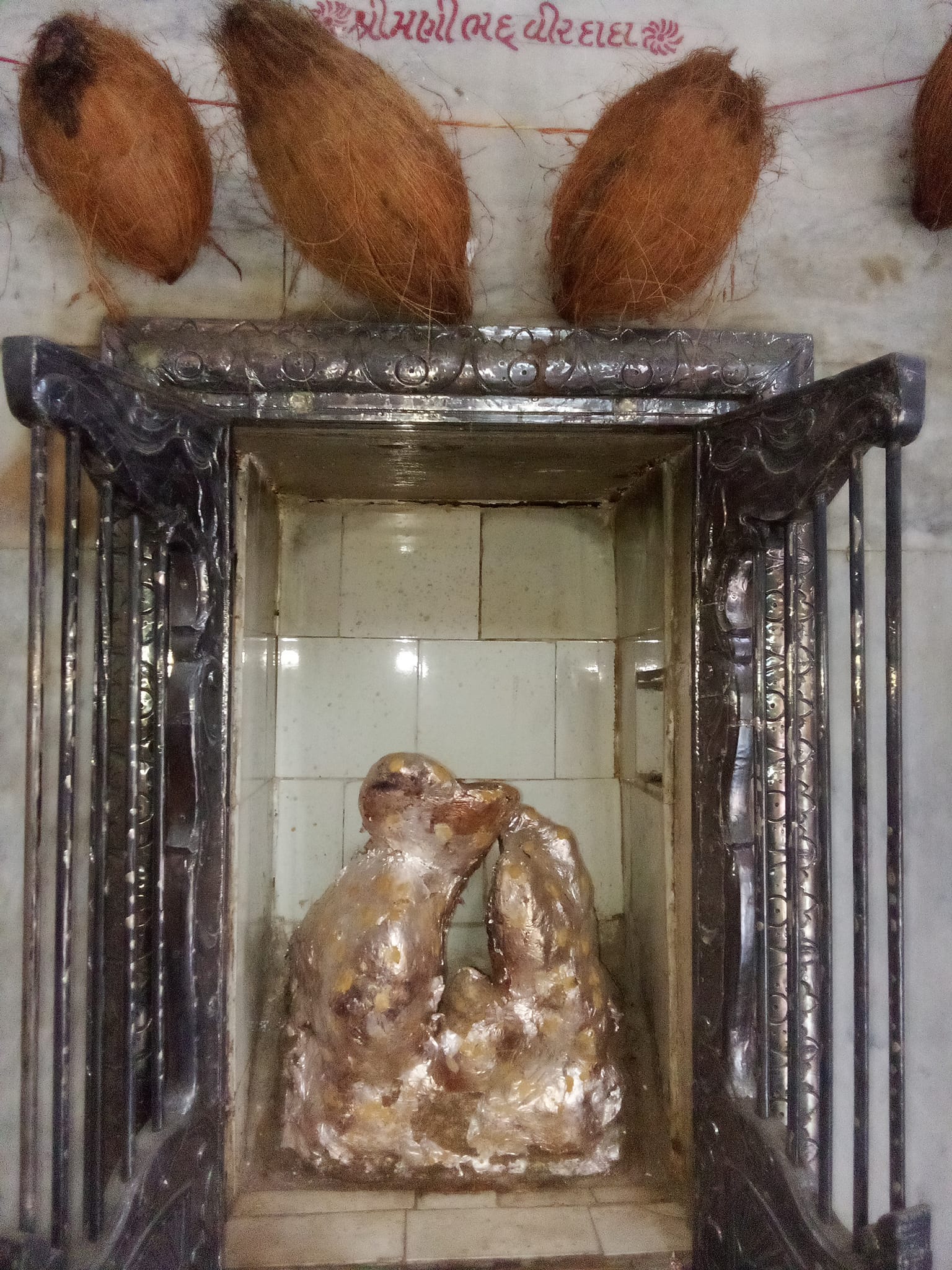 Shri Manmohan Parshvnath Shwetamber Jain Mandir, Vora Vas, Radhanpur, District - Patan (Gujarat) image 8