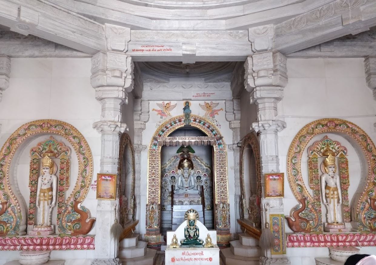 Shri Parshvbhadra Dham Jain Derasar, Parkar Society, Radhanpur, District - Patan (Gujarat) image 3