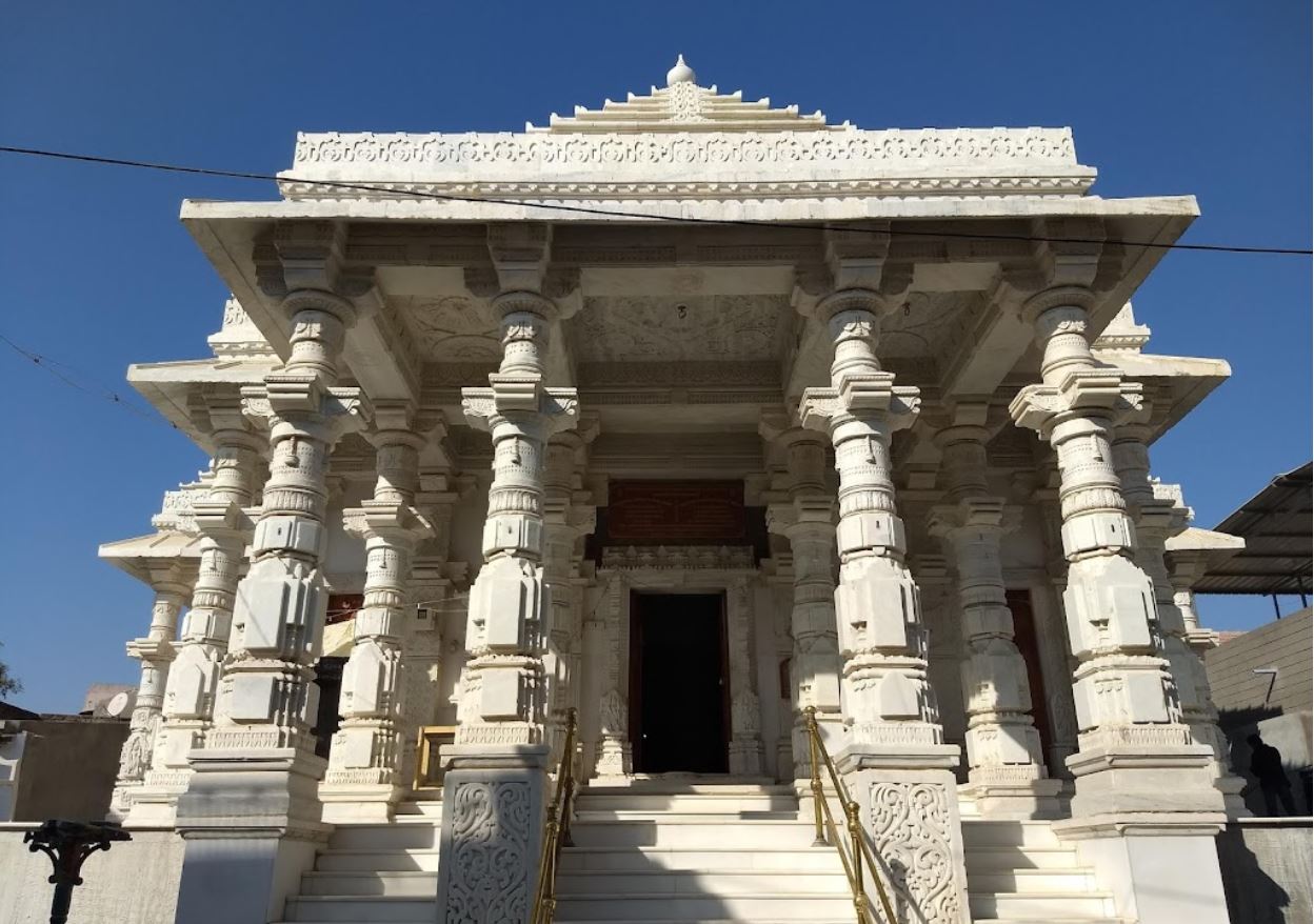 Shri Mahaveer Swami Shwetamber Jain Mandir, Vaniyawas, Sami, District - Patan (Gujarat) image 1