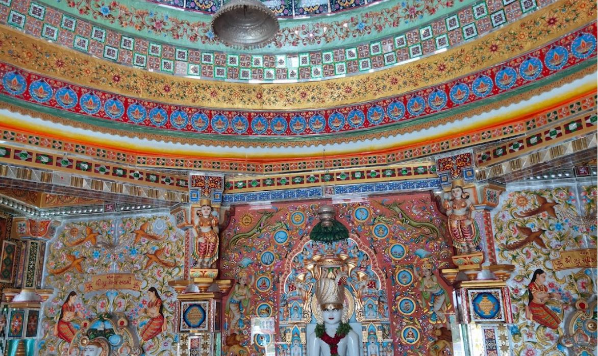 Shri Pawapuri Jal Mandir and Shri Navgrah Mandir, Shankheshwar, District - Patan (Gujarat) image 3