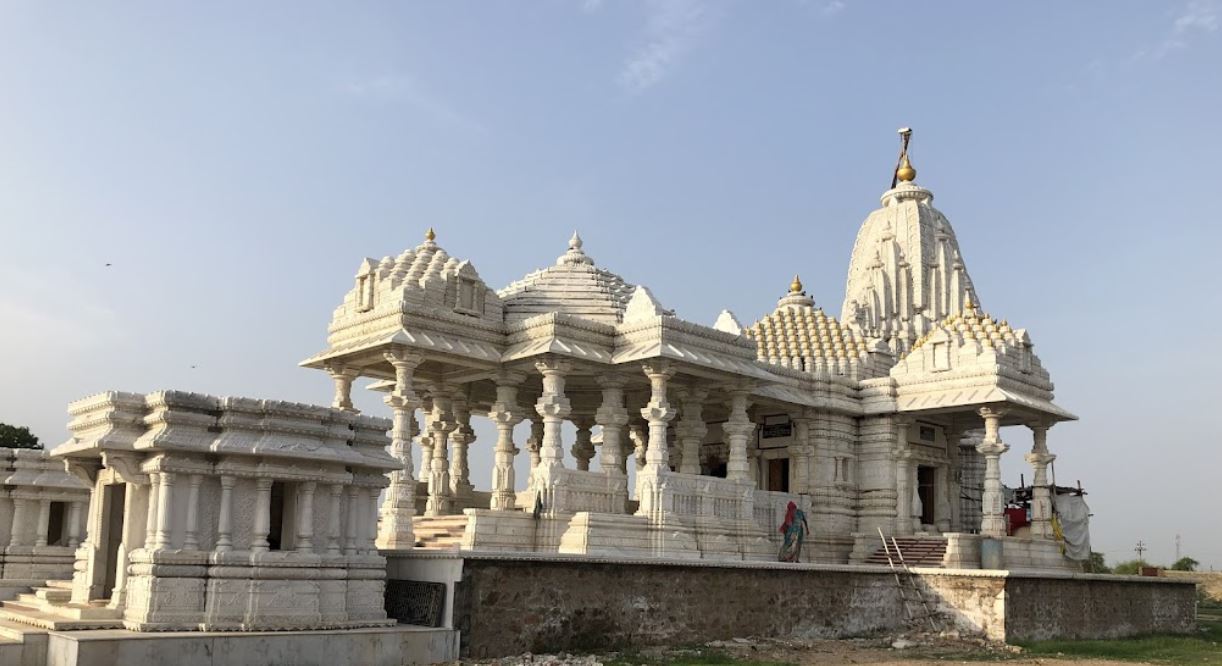 108 Siddhidayak Sultan Parshvnath Jain Tirth, Sidhpur, District - Patan (Gujarat) image 1