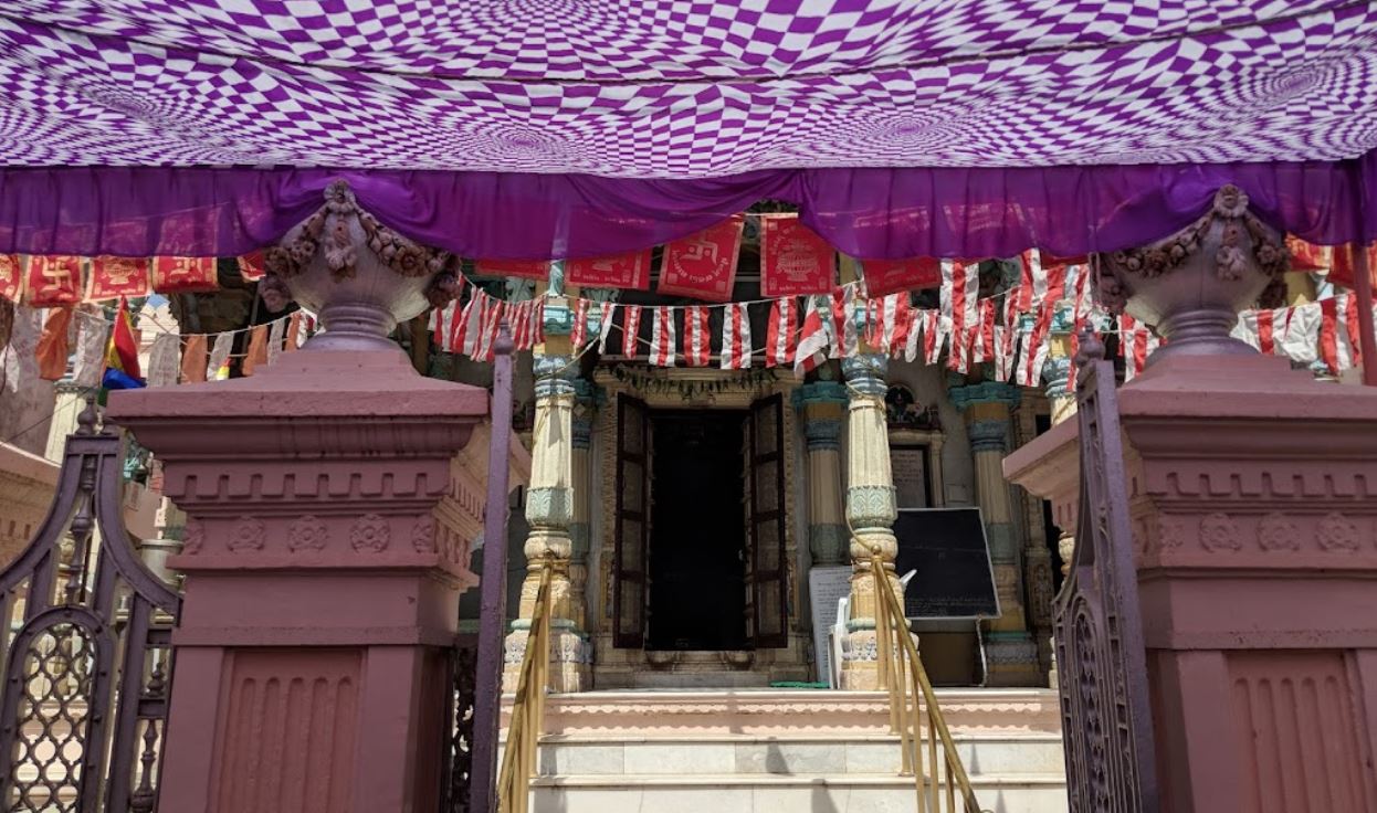 Shri Jain Shwetamber Mandir, Vejalpur, District - Panch Mahals (Gujarat) image 1