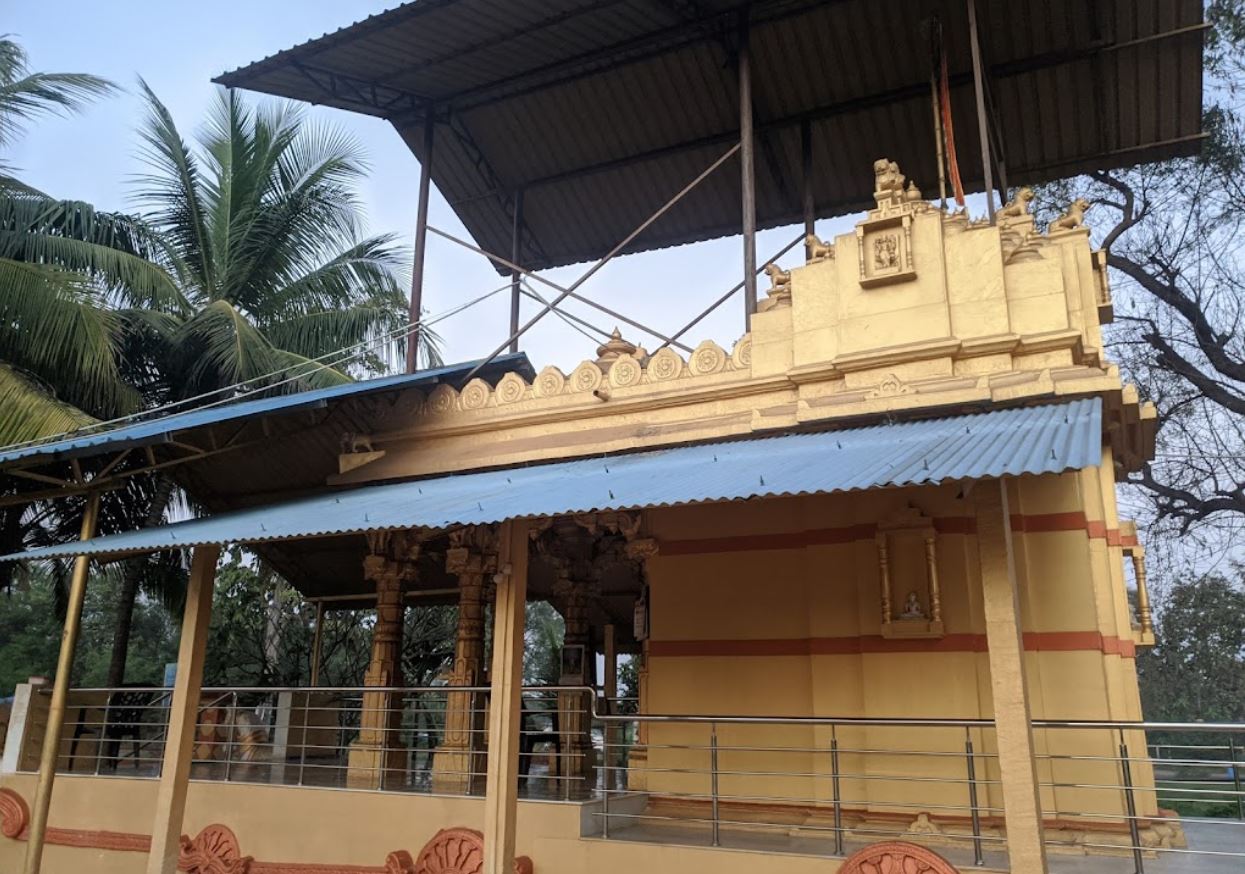 Siddhi Dayak Shri Sambhavnath Bhagwan Jain Derasar, Nani Bhamti, District - Navsari (Gujarat) image 1