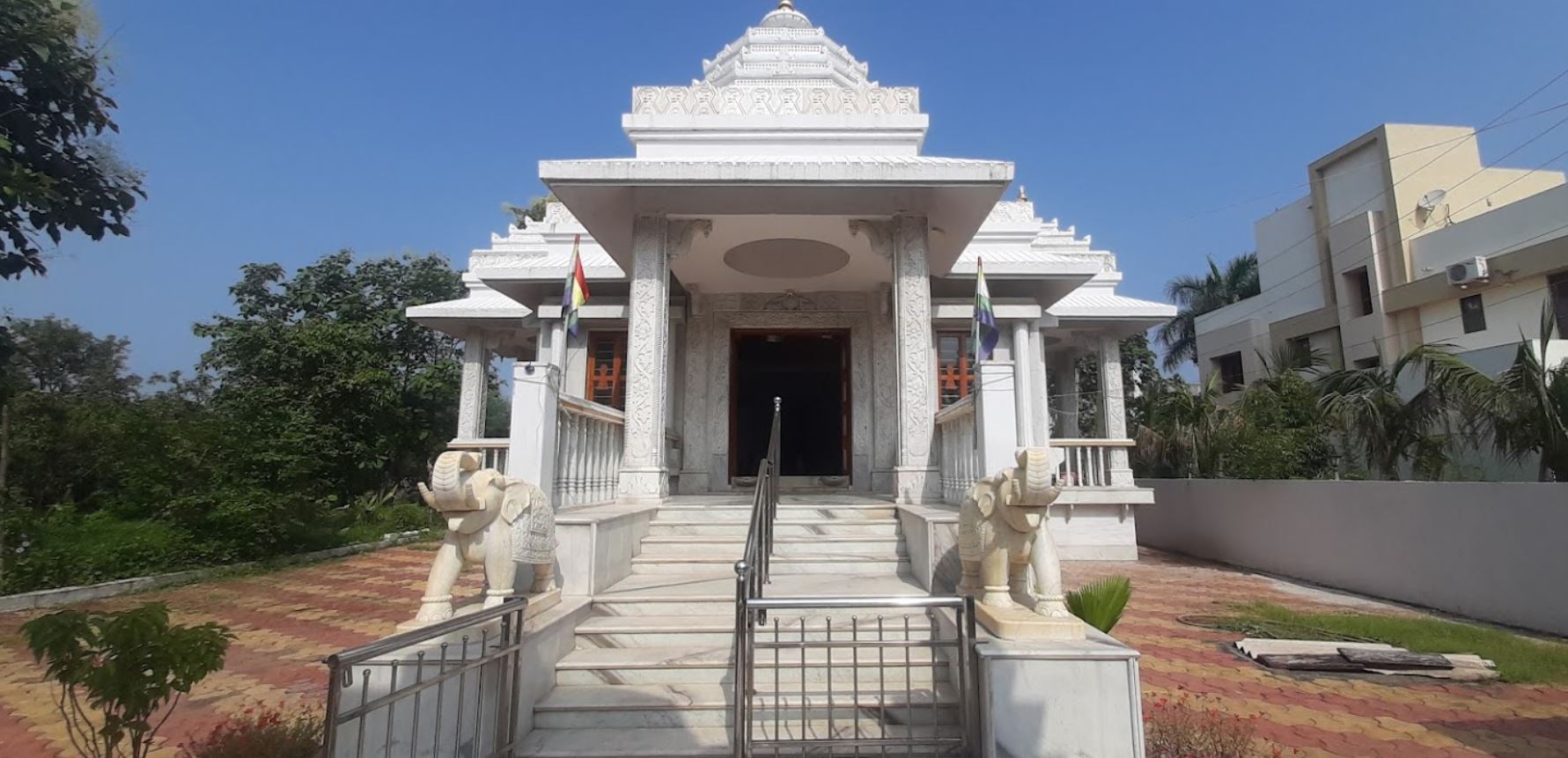 Shri 1008 Chintamani Parshvnath Digamber Jain Mandir, Rankuwa, District - Navsari (Gujarat) image 2