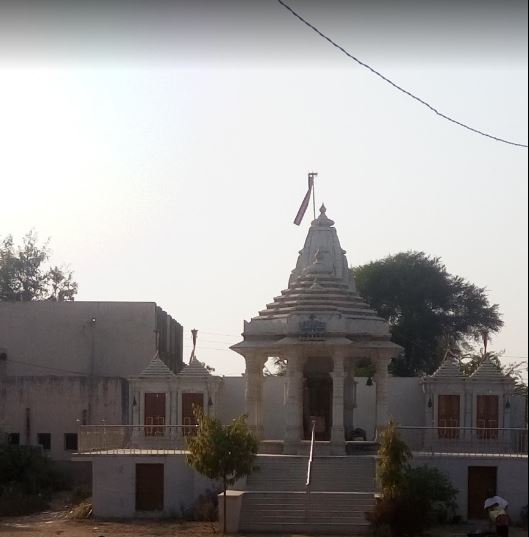 Shri Nakoda Parshvnath Jain Shwetamber Mandir, Valpura, District - Vadodara (Gujarat) image 1