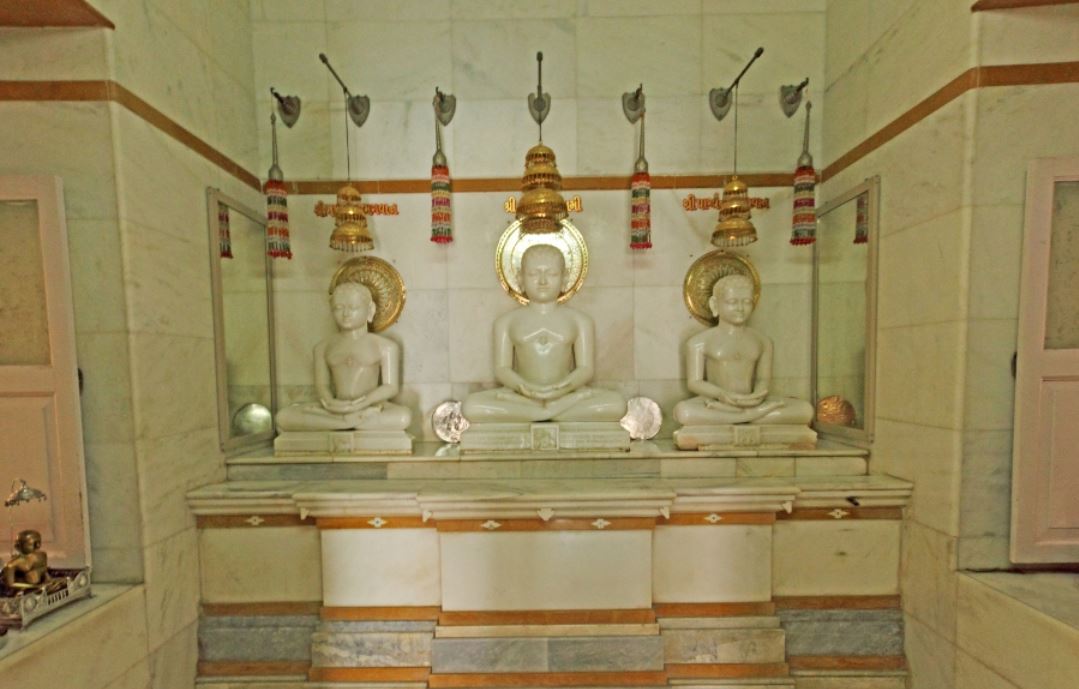 Bhagwan Shri Mahaveer Swami Digamber Jain Mandir, Chandrapur, Wankaner, District - Morbi (Gujarat) image 2