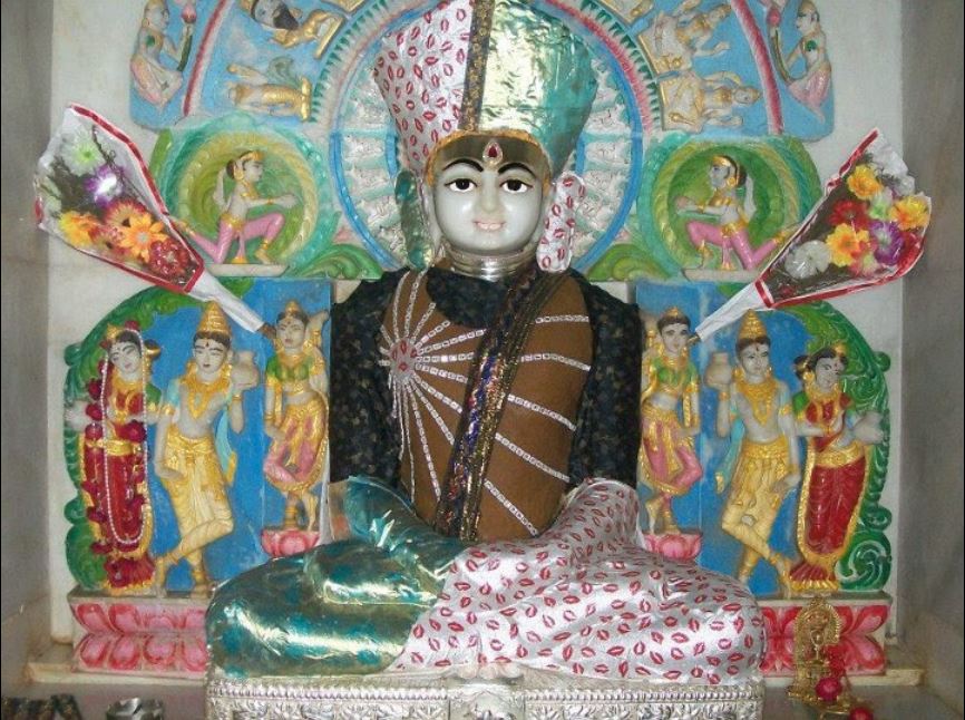 Shri Adinath Bhagwan Jain Derasar, Chintamani Parshvnath Society, Lunawada, District - Mahisagar (Gujarat) image 1