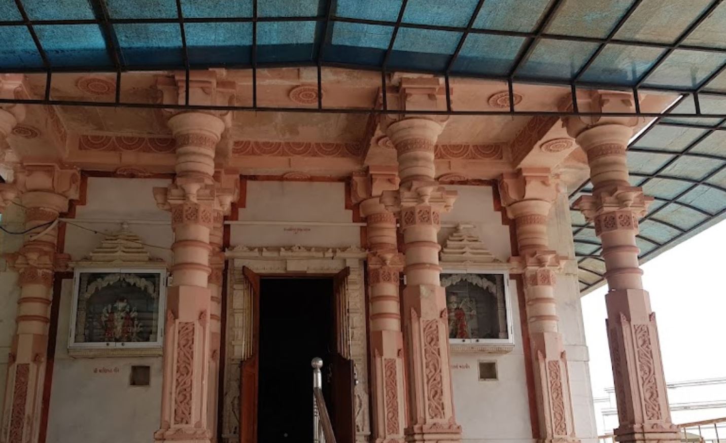 Shri Surati Dham Shwetamber Jain Derasar, Visnagar - Kheralu Road, Umta, District - Mahesana (Gujarat) image 3