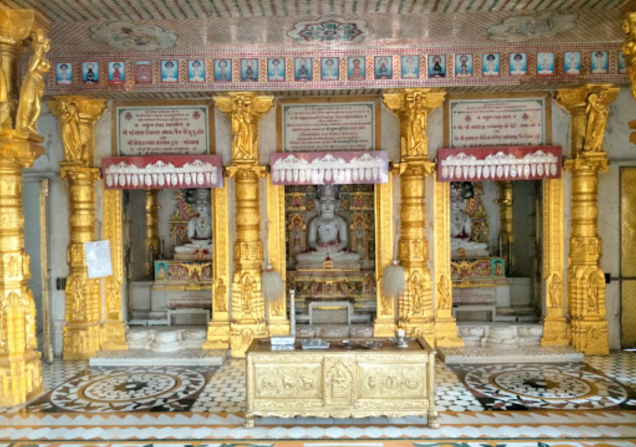 Shri Vasupujya Swami Shwetamber Jain Mandir, Kamboj Nagar, Sukheshwar Society, Mahesana (Gujarat) image 1