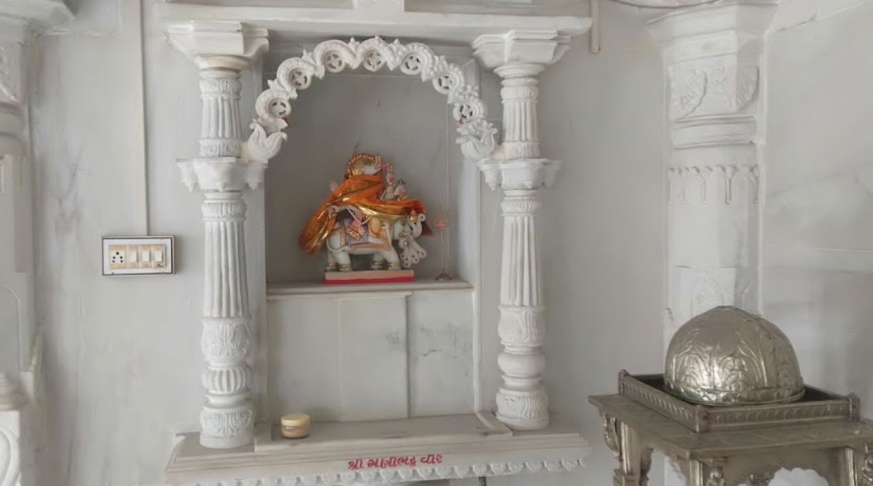 Shri Ajitnath Swami Jain Derasar, Undani, District - Mahesana (Gujarat) image 6