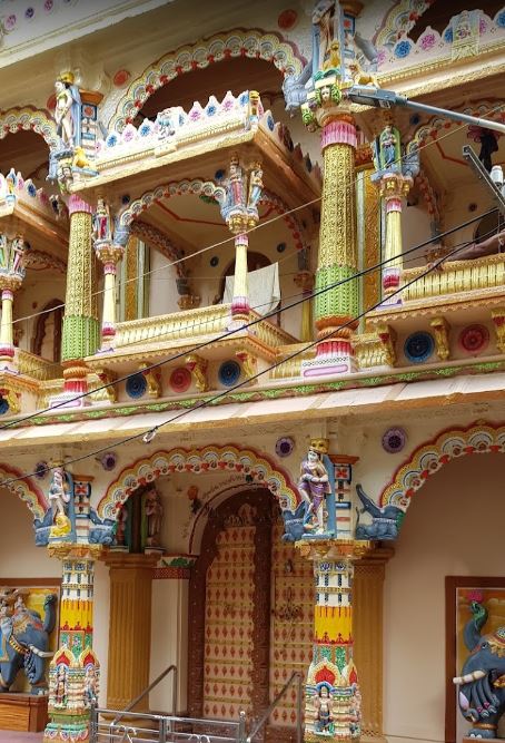 Shri Astapad Ji Jain Mandir, Shri Kapadvanj Visha Nima Jain Sangh, Dholi Kui, Kapadvanj, District - Kheda (Gujarat) image 1
