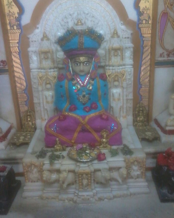 Shri Adishwar Swami Jain Derasar, Dholi Kui, Kapadvanj, District - Kheda (Gujarat) image 2