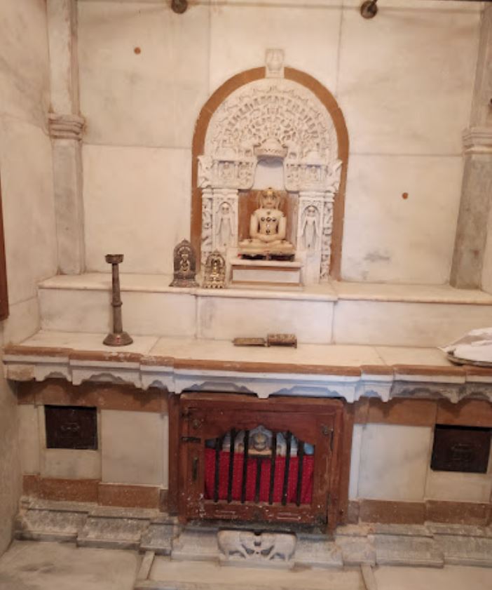 Shri Chandraprabhu Swami Jain Derasar, Navagam, District - Kheda (Gujarat) image 3