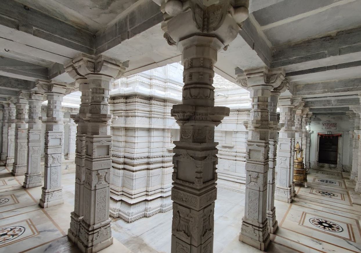 Shri Suparshvnath Shwetamber Jain Derasar, Gitanjali Nagar Society, Shanti Nagar, Nadiad, District - Kheda (Gujarat) image 7