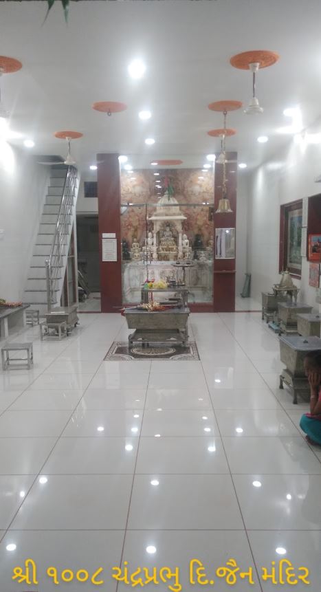 Shri 1008 Chandraprabhu Digamber Jain Mandir, Near Holi Chakla, Vaso, District - Kheda (Gujarat) image 6