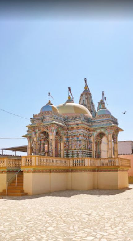 Shri Chandraprabhu Swami Shwetamber Jain Derasar, Prajau, District - Kachchh (Gujarat) image 1