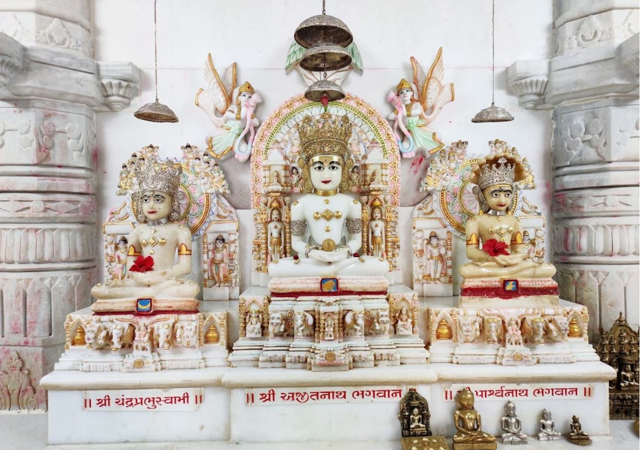 Shri Ajitnath Shwetamber Jain Tirth, Vanku, District - Kachchh (Gujarat) image 2