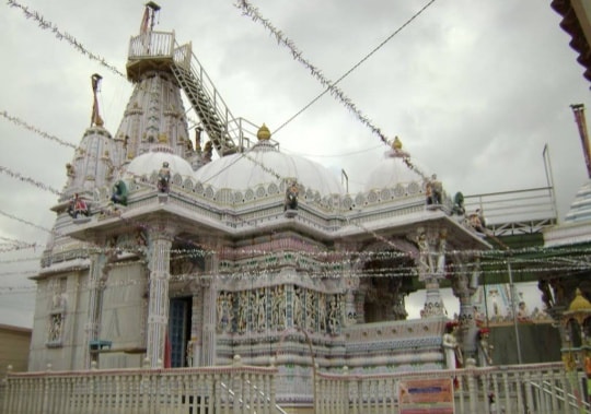 Shri Chanddraprabhu Swami Shwetamber Jain Derasar, Shri Dumra Jain Tirth, Dumra, District - Kachchh (Gujarat) main image