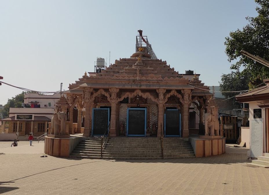 Shri Abhinandan Swami Shwetamber Jain Derasar and Jain Dadawadi, Kushal Nagar, Anjar, District - Kachchh (Gujarat) image 1