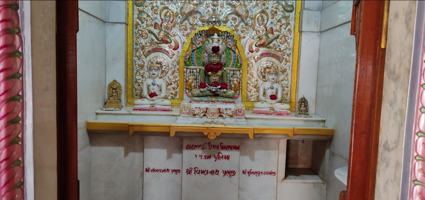 Shri Abhinandan Swami Shwetamber Jain Derasar and Jain Dadawadi, Kushal Nagar, Anjar, District - Kachchh (Gujarat) image 5