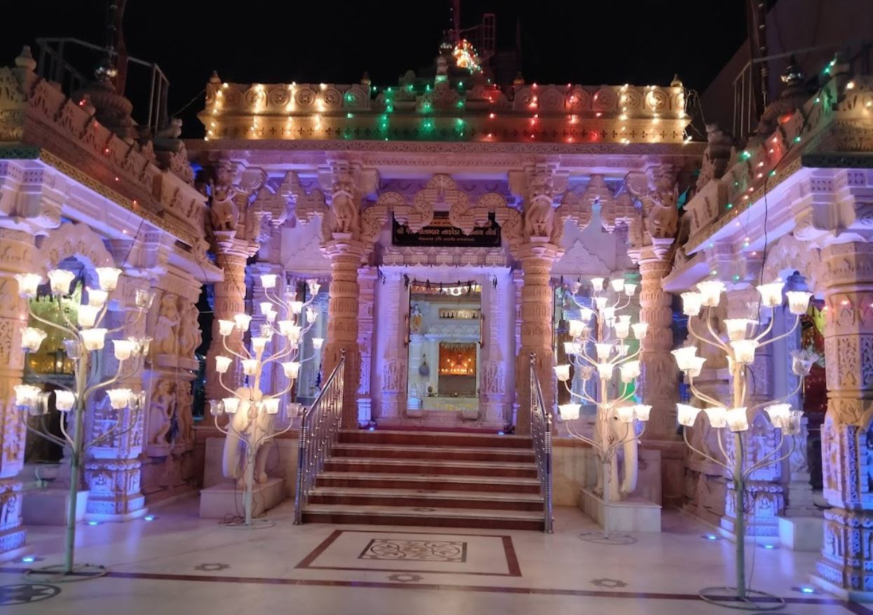 Shri Nakoda Parshvnath Shwetamber Jain Derasar, Adipur, Gandhidham, District - Kachchh (Gujarat) image 4