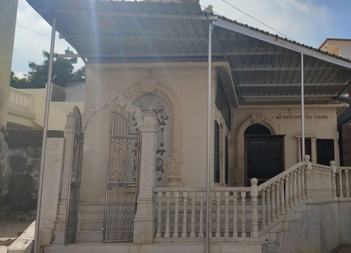 Shri Adinath Bhagwan Shwetamber Jain Derasar, Lakadiya, District - Kachchh (Gujarat) image 1