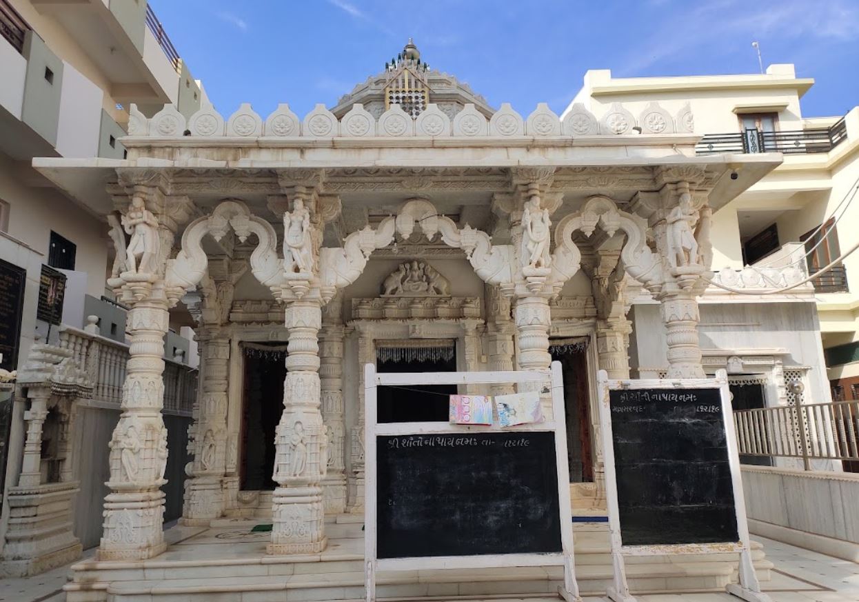 Shri Shantinath Bhagwan Shwetamber Jain Derasar, Lakadiya, District - Kachchh (Gujarat) image 1