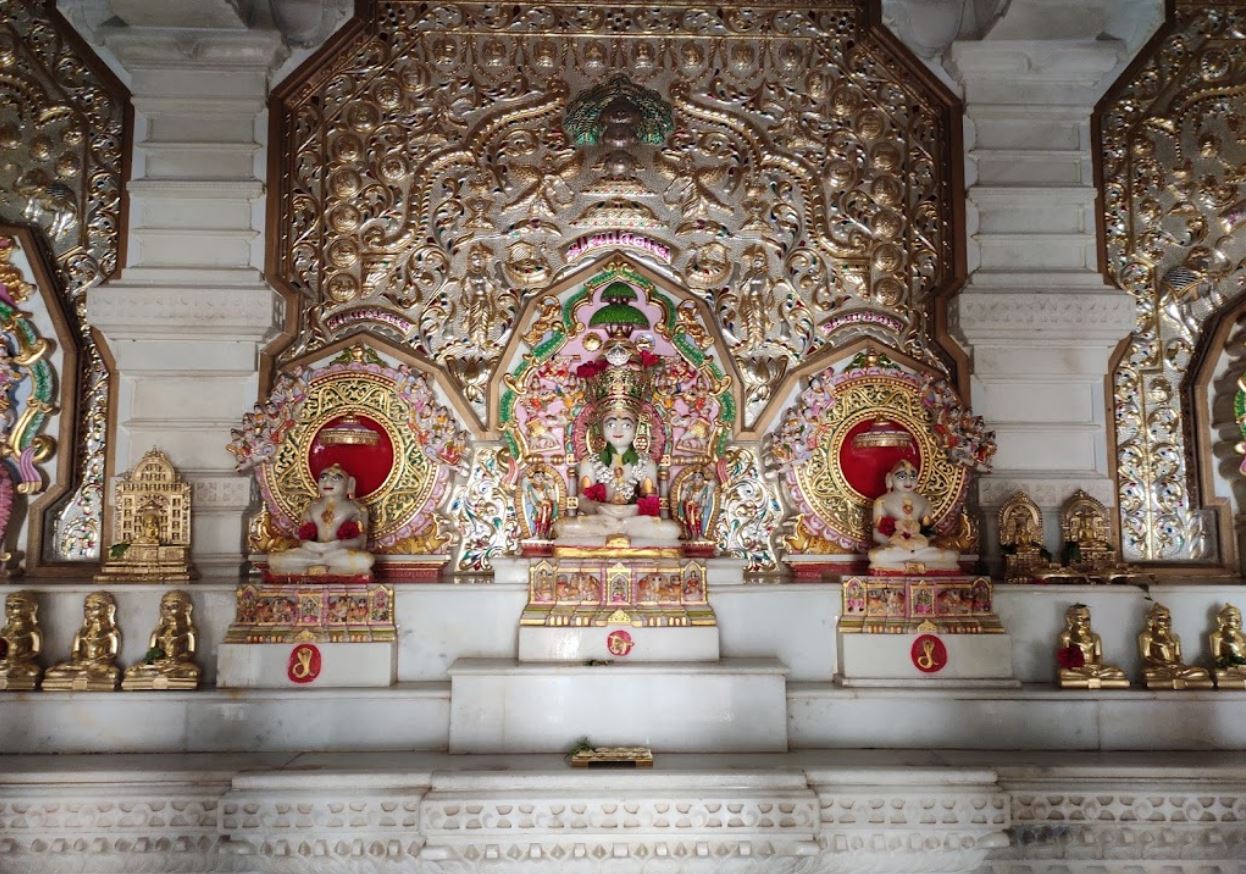 Shri Shantinath Bhagwan Shwetamber Jain Derasar, Lakadiya, District - Kachchh (Gujarat) image 2