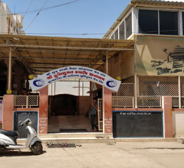 Shri Munisuvrat Swami Shwetamber Jinalaya, Jubliee Colony, Vijay Nagar, Bhuj, District - Kachchh (Gujarat) image 1