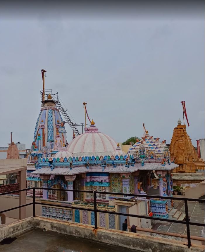 Shri Chintamani Parshvnath Shwetamber Jain Mandir, Khajur Bazar, Bramhapuri, Mundra, District - Kachchh (Gujarat) image 1