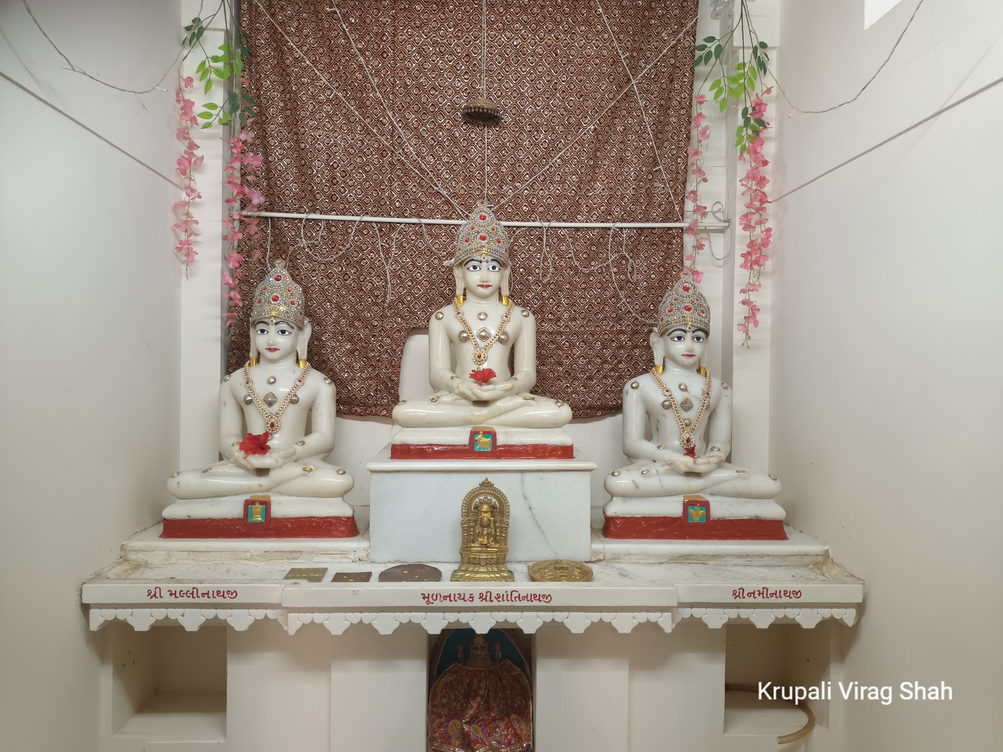 Shri Shantinath Bhagwan Shwetamber Jain Derasar, Luni, Mundra, District - Kachchh (Gujarat) image 7