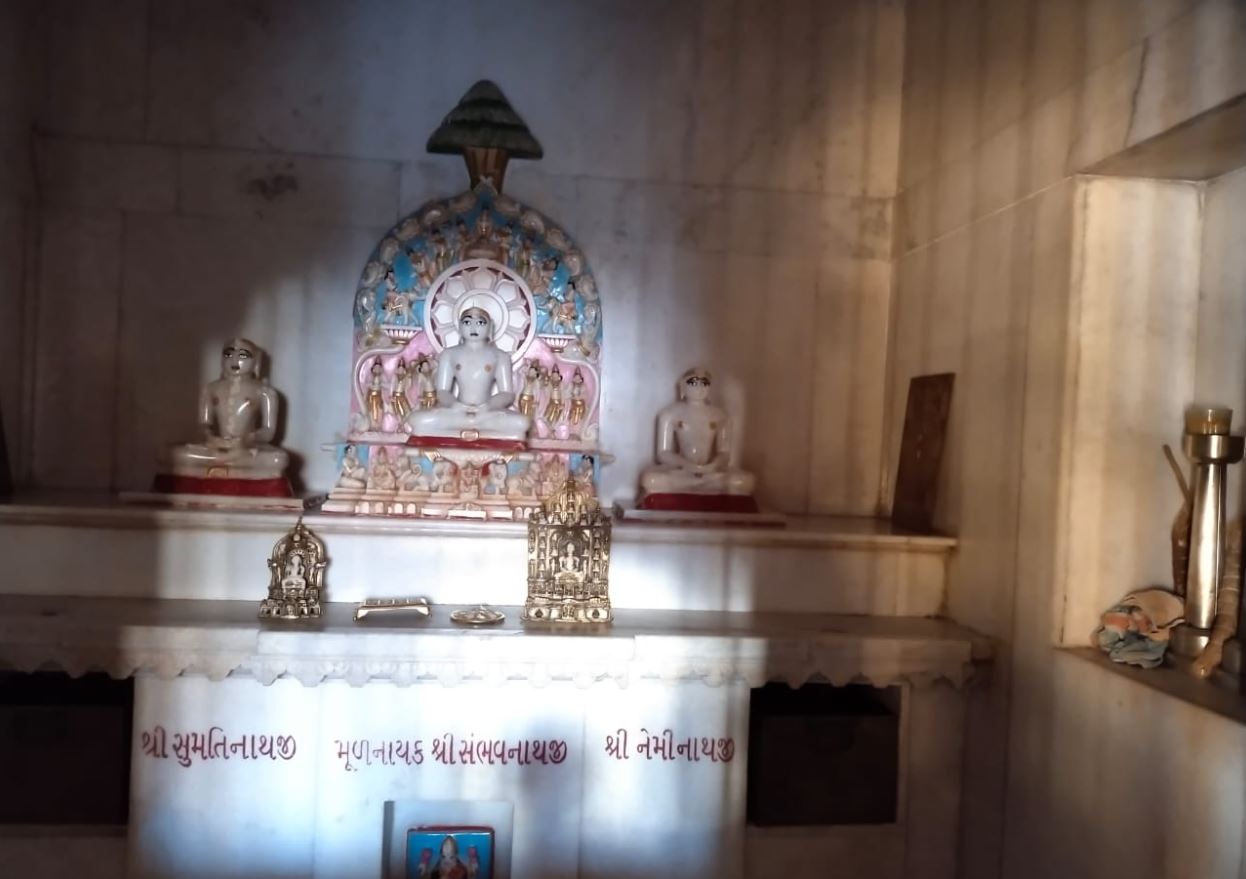Shri Sambhavnath Swami Shwetamber Jain Derasar, Gundala, Mundra, District - Kachchh (Gujarat) image 2