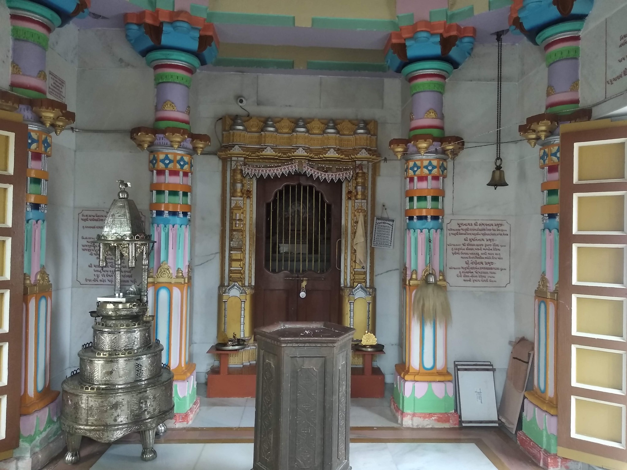 Shri Sambhavnath Swami Shwetamber Jain Derasar, Gundala, Mundra, District - Kachchh (Gujarat) image 9