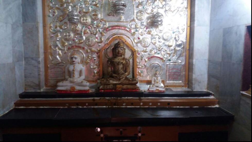 Shri Shantinath Shwetamber Jain Derasar, Nakhatrana, District - Kachchh (Gujarat) image 2