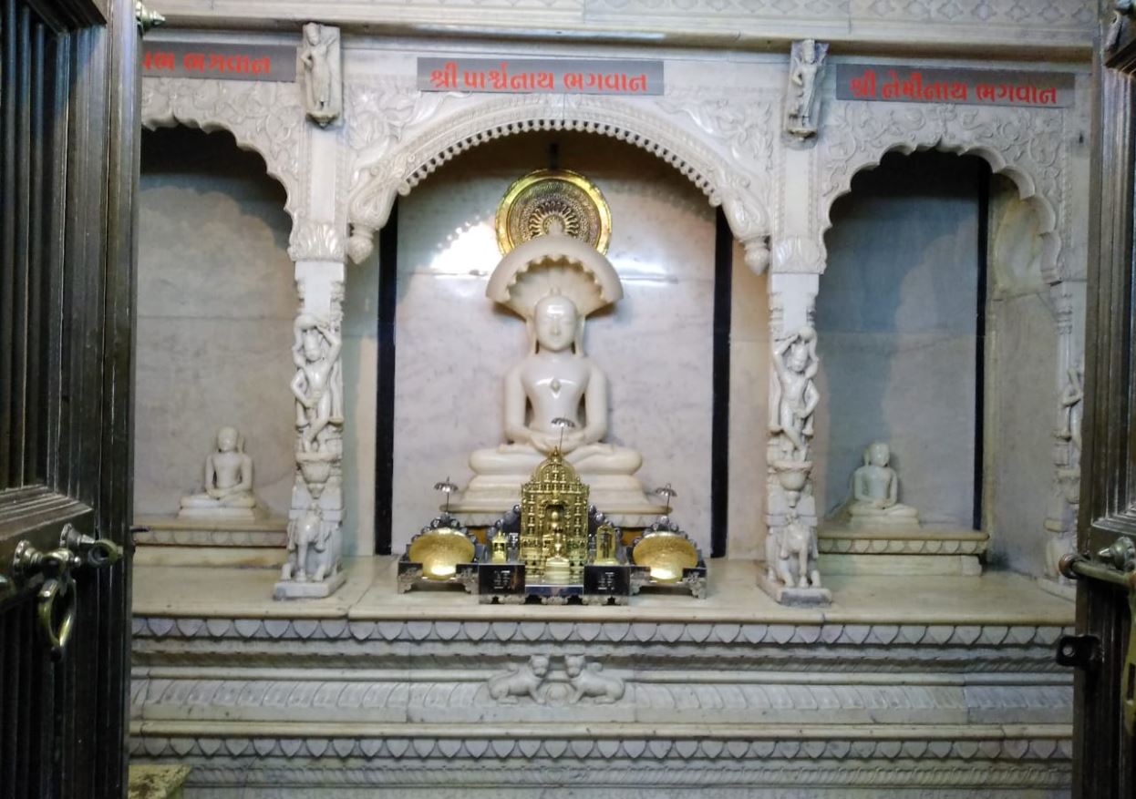 Shri 1008 Parshvnath Digamber Jain Mandir, Lakroda, District - Gandhinagar (Gujarat) image 7