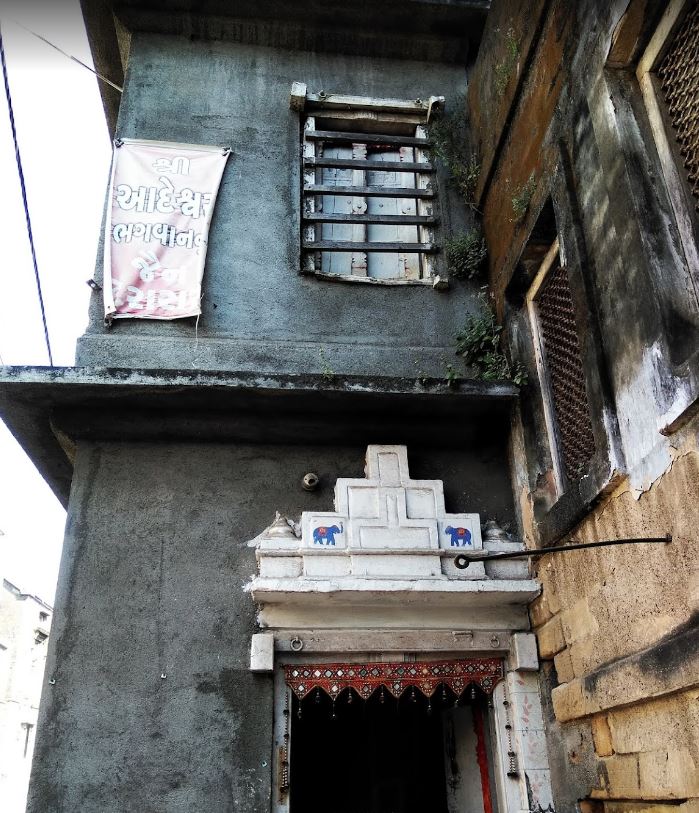 Shri Adeshwar Bhagwan Shwetamber Jain Derasar, Mullawada, Junagadh (Gujarat) image 1