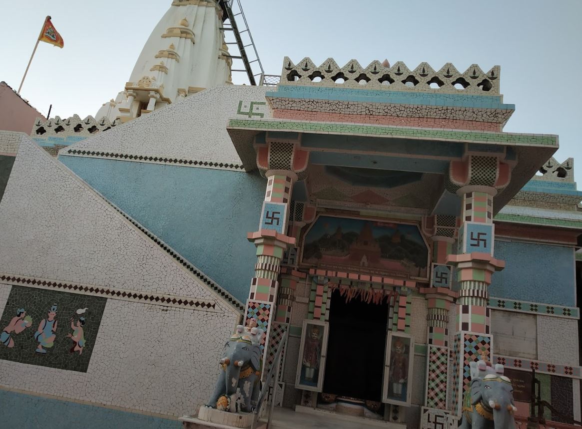 Shri 108 Chorwadi Chintamani Parshvnath Shwetamber Jain Mandir, Chorwad, District - Junagadh (Gujarat) image 5