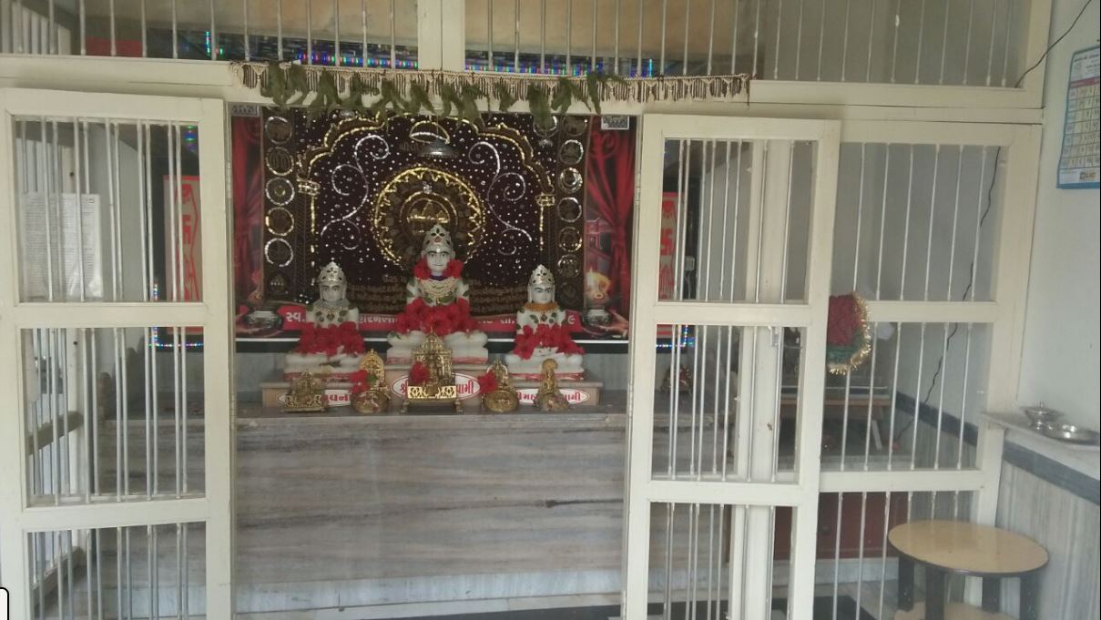 Shri Vasupujya Swami Shwetamber Jain Derasar, Ratanpara, Manavadar, District - Junagadh (Gujarat) image 2