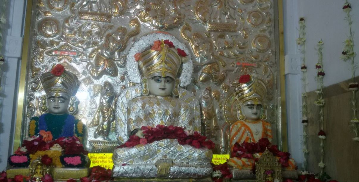 Shri Ajitnath Bhagwan Shwetamber Jain Derasar, Vadal, District - Junagadh (Gujarat) image 2