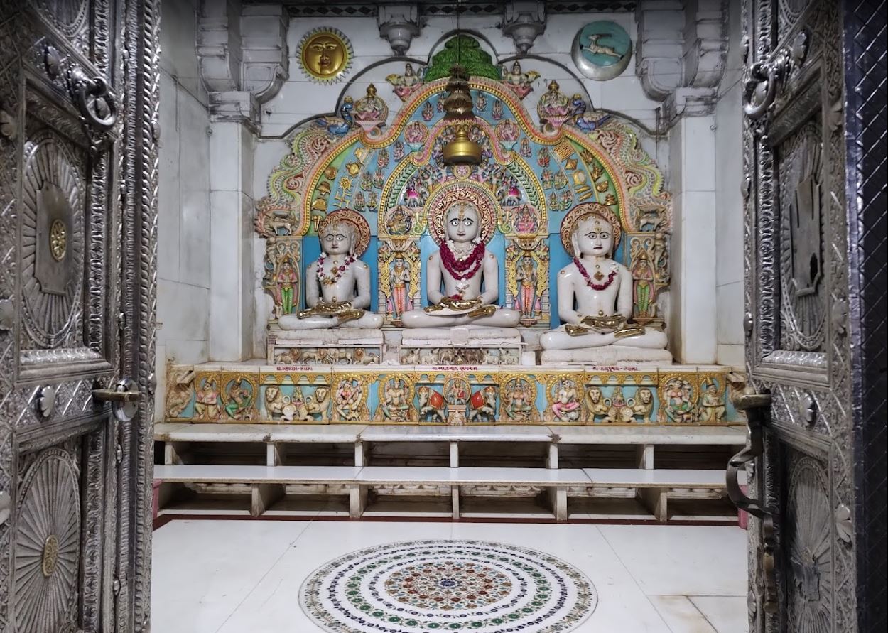 Shri Shethji Derasar, Chandi Bazar, Kadiawad, Jamnagar (Gujarat) image 5