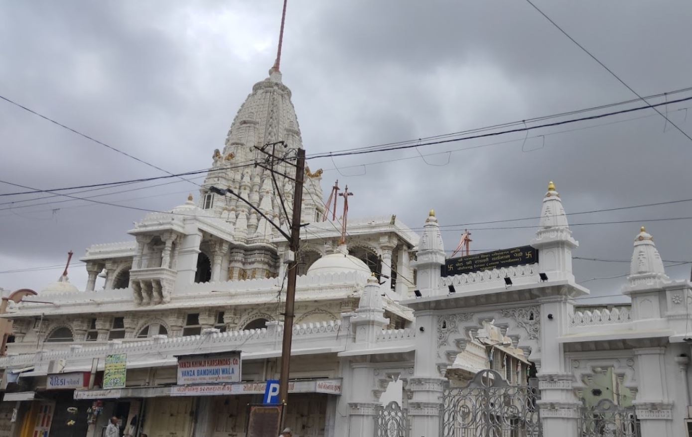 Shri Bhabha Parshvnath Jain Shwetamber Mandir, Chandi Bazar, Kadiawad, Jamnagar (Gujarat) image 1