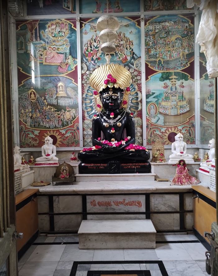 Shri Bhabha Parshvnath Jain Shwetamber Mandir, Chandi Bazar, Kadiawad, Jamnagar (Gujarat) image 3