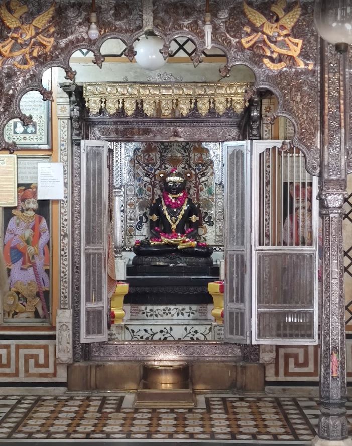 Shri Neminath Bhagwan Shwetamber Jain Derasar, Chandi Bazar, Kadiawad, Jamnagar (Gujarat) image 2