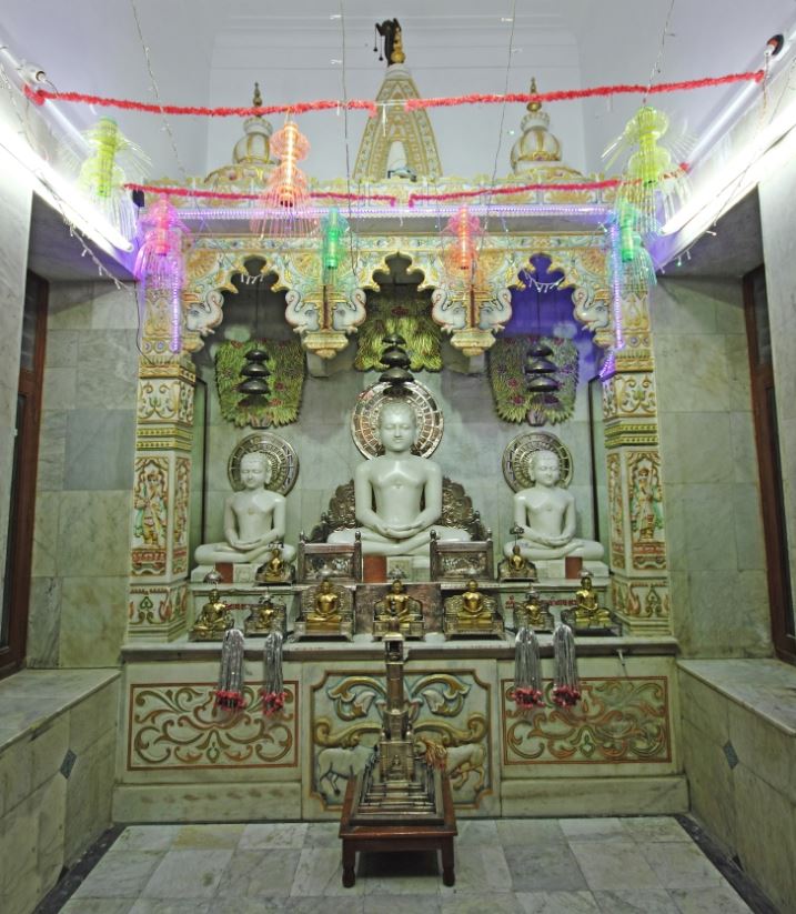 Shri Mahaveer Swami Digamber Jain Mandir, Arya Samaj Road, Shankar Tekri, Jamnagar (Gujarat) image 3