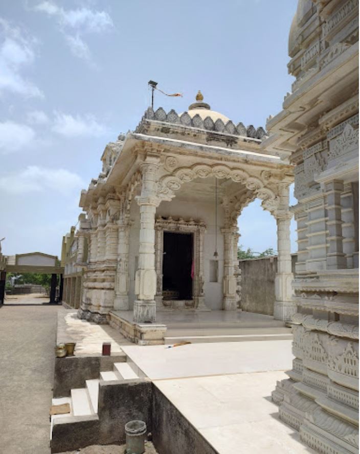 Shri Suparshvnath Bhagwan Jain Shwetamber Mandir, Modpar, District - Jamnagar (Gujarat) image 1