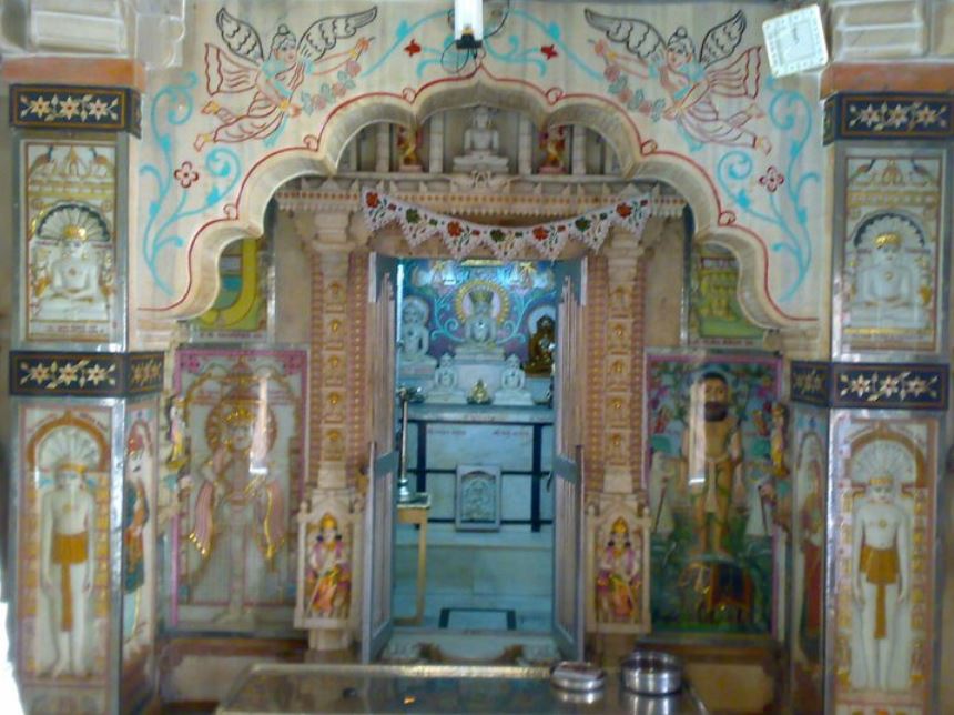 108 Shri Amrutjara Parshvnath Shwetamber Jain Derasar, Bhanvad, District - Devbhumi Dwarka (Gujarat) image 3