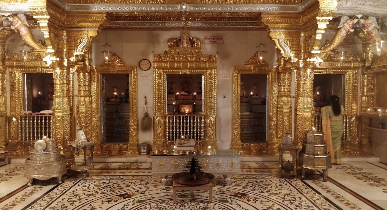 Shri Vasupujya Jinalaya, Shri Surat Sagrampura Jain Shwetamber Murtipujak Sangh, Mahaveer Hospital Road, Sagrampura, Surat (Gujarat) image 3