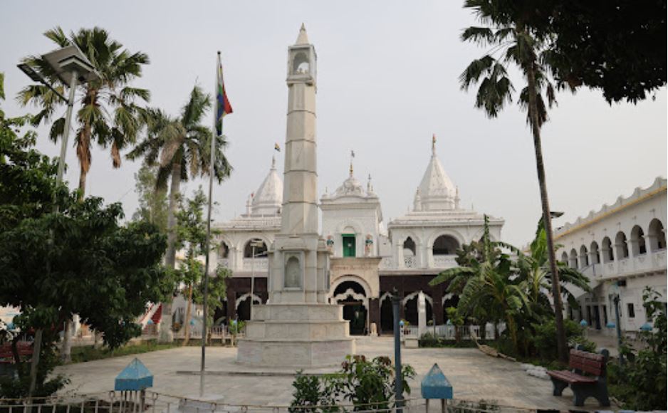 Shri Digamber Jain Mandir, Pawapuri (Pavapuri), District - Nalanda (Bihar) image 3