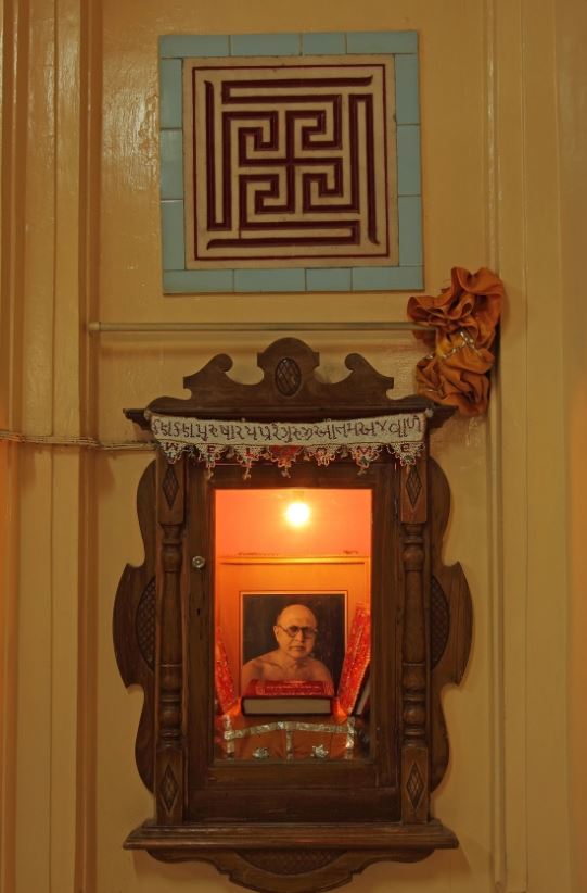 Shri Digamber Jain Mandir, Tower Chowk, Goshaliya Sheree, Behind Old Mandir, Gadhada, District - Botad (Gujarat) image 4